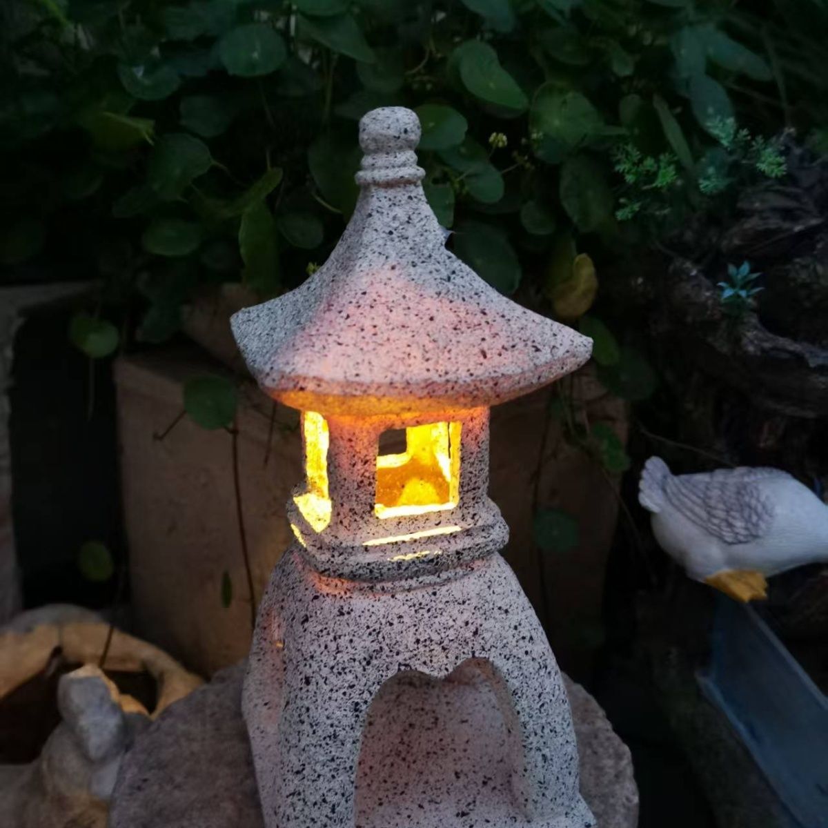 Outdoor Lighting Architectural - مصباح حديقة شمسي على شكل باغودا،