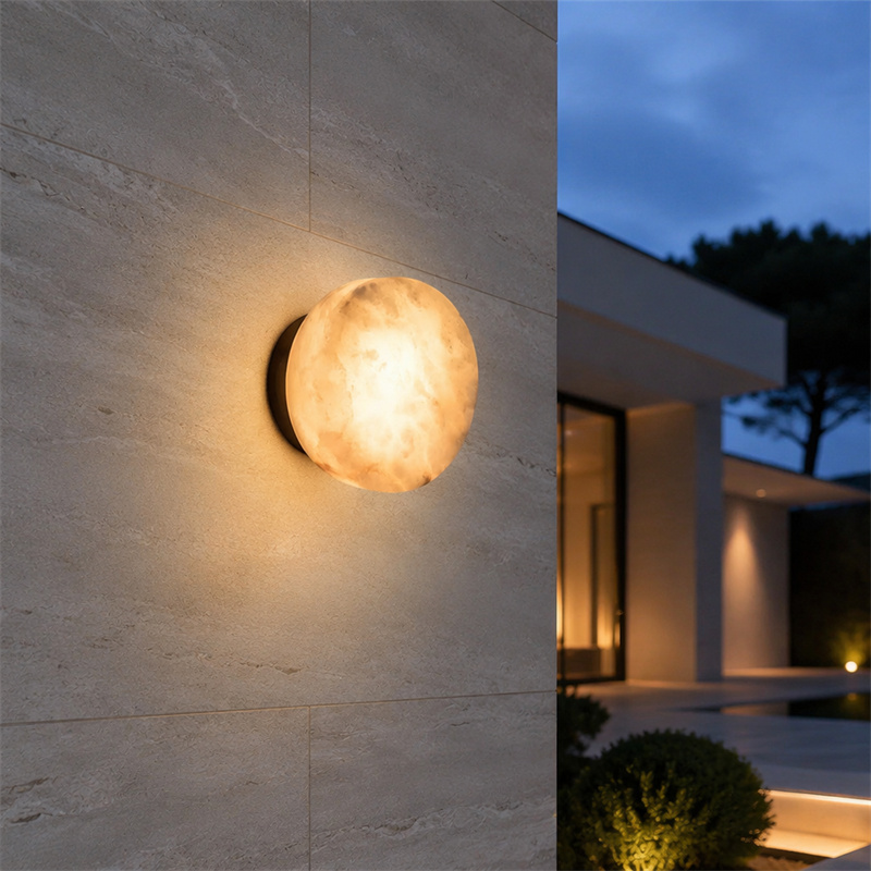 مصباح جداري خارجي مقاوم للماء  - مراجعة Outdoor Lighting Year Round وسعره