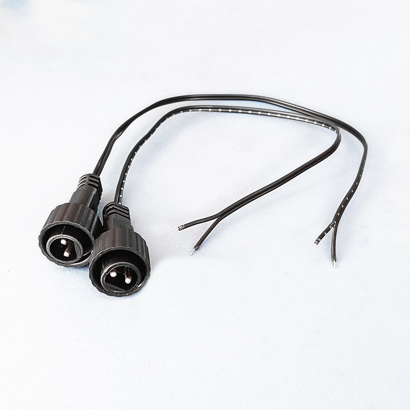 موصل LED ثنائي السن مع سلك توص - مراجعة Outdoor Lighting Extension Cord وسعره