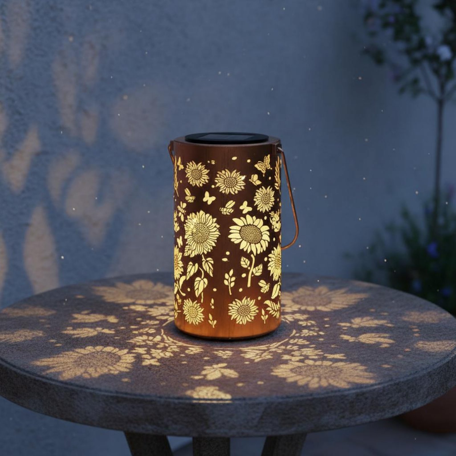فانوس شمسي ملون بتصميم شعاع ال - مراجعة Solar Lantern Hanging وسعره