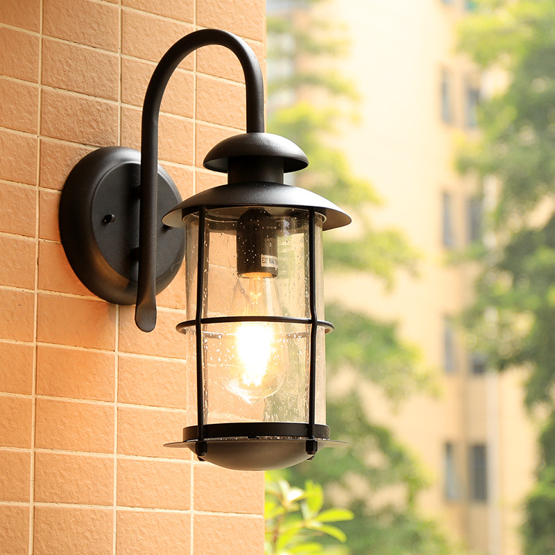 مصباح جداري عتيق بلمبة E27، إض - مراجعة Outdoor Lighting Bronze وسعره