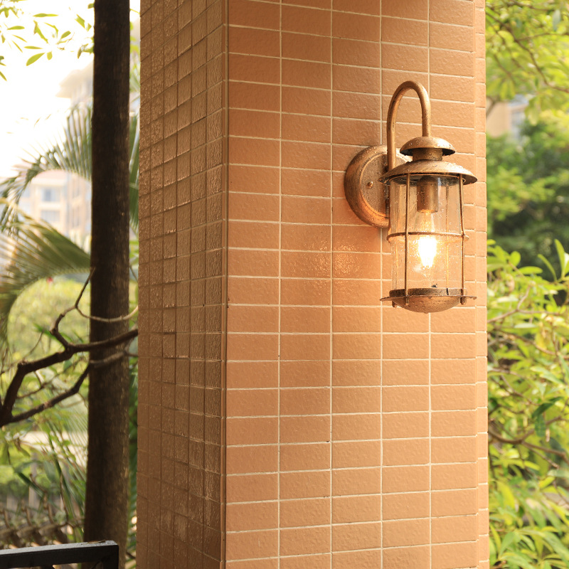مصباح جداري عتيق بلمبة E27، إض - مراجعة Outdoor Lighting Bronze وسعره